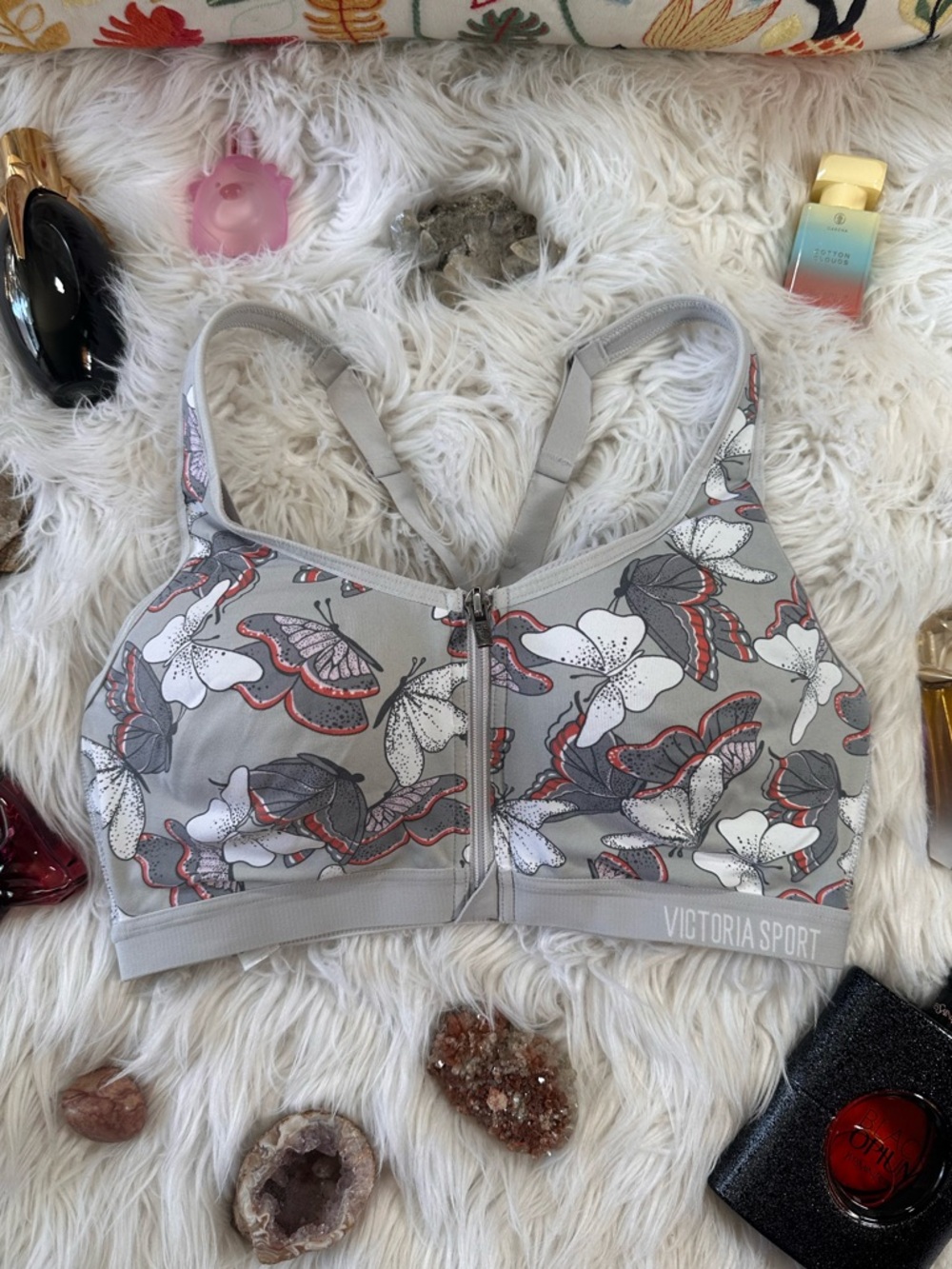VS Sport • 2018 Front Close Butterfly Print Racerback Sports Bra